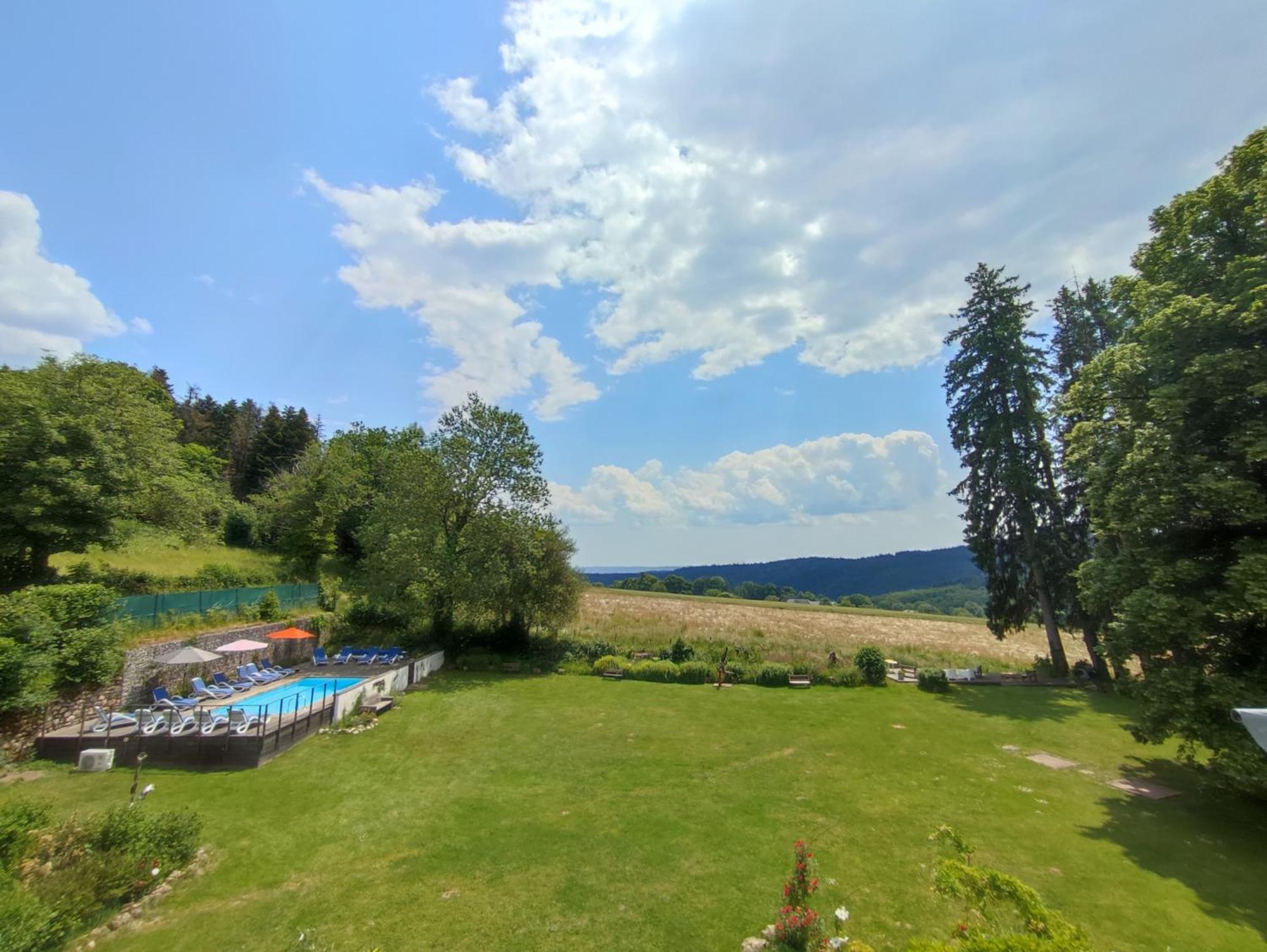 Château du Pommoy Roussillon-en-Morvan Extérieur photo